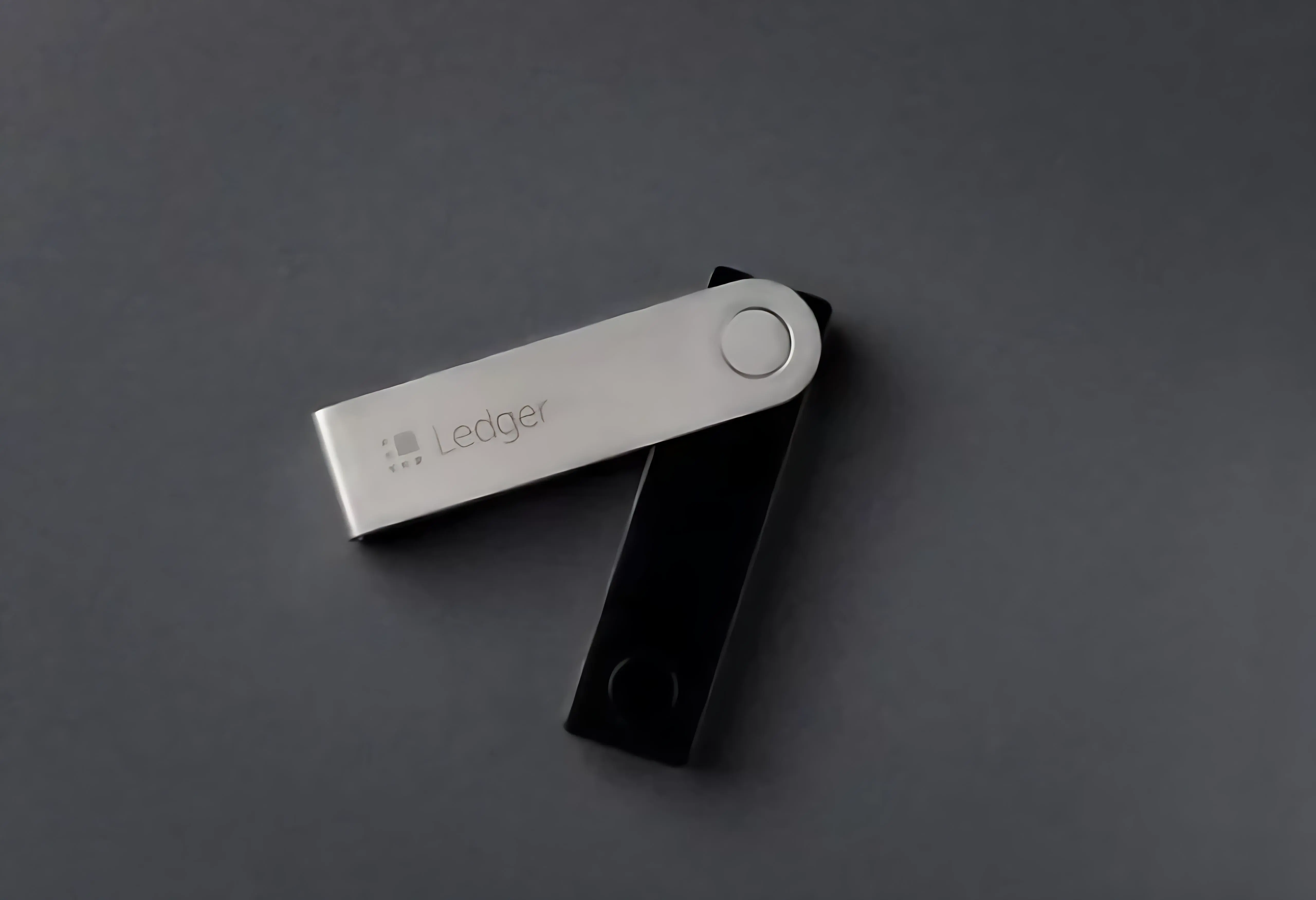 Ledger正版 Nano S Plus（更大屏与空间）